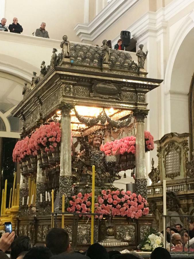 شقة Dimora Del Papa كاتانيا المظهر الخارجي الصورة